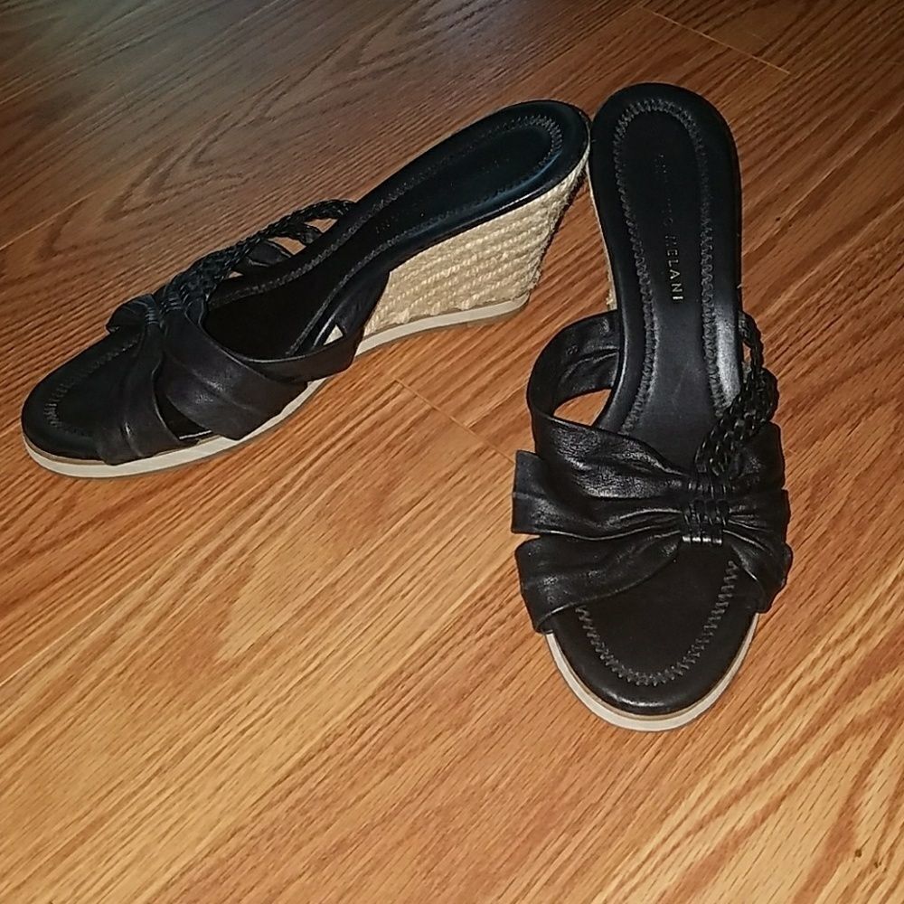 Antonio Melani black leather wedge sandals Sz 9